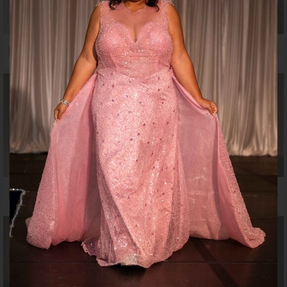 Dresses & Skirts - Pageant Gown